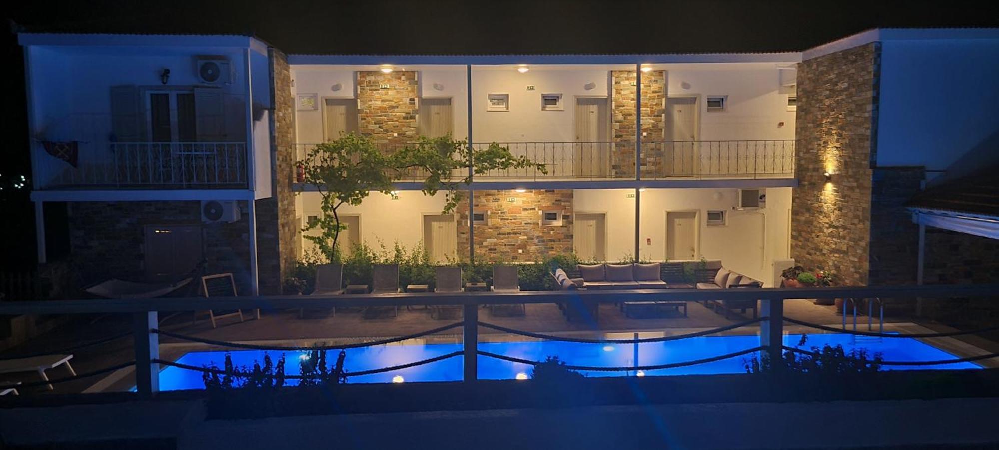 Hotel Nereides 파티티리 외부 사진