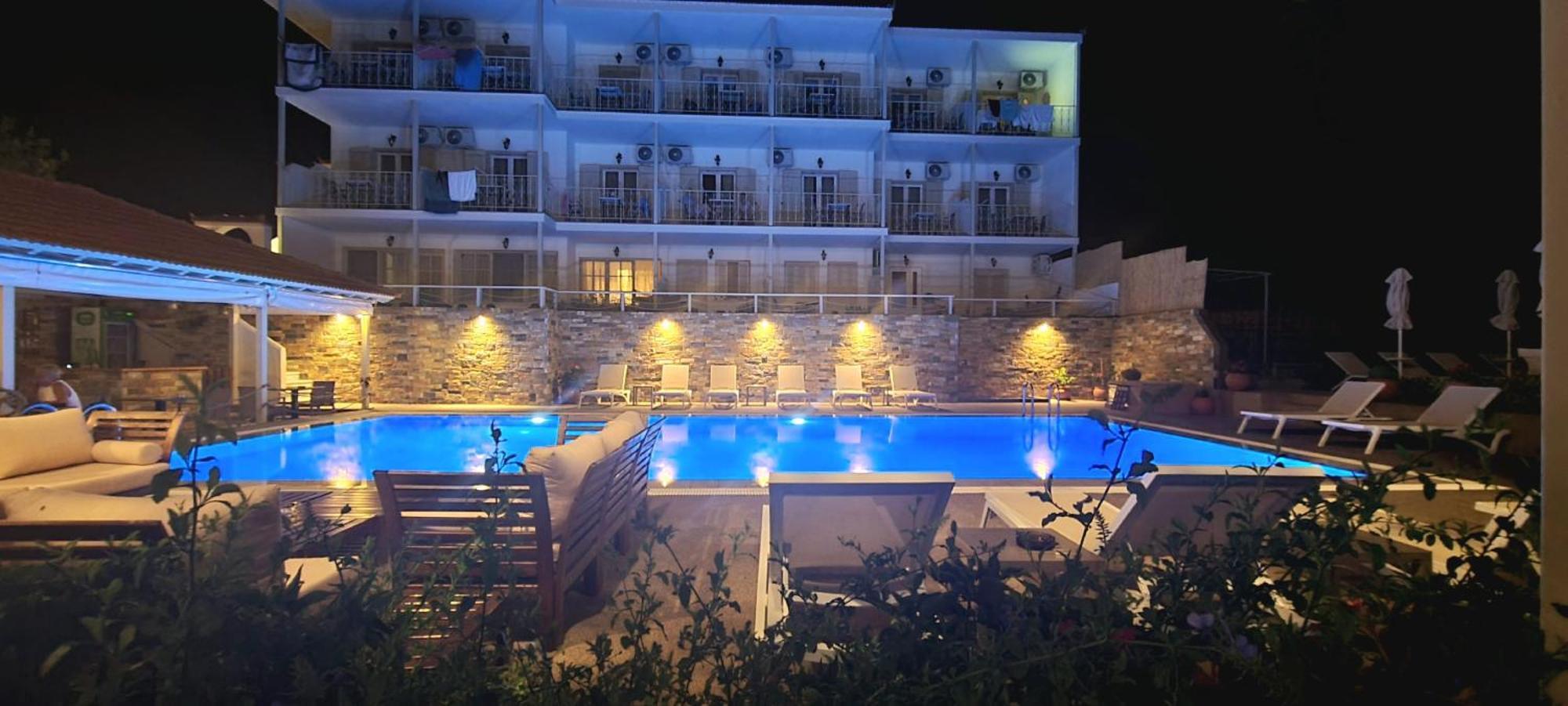Hotel Nereides 파티티리 외부 사진