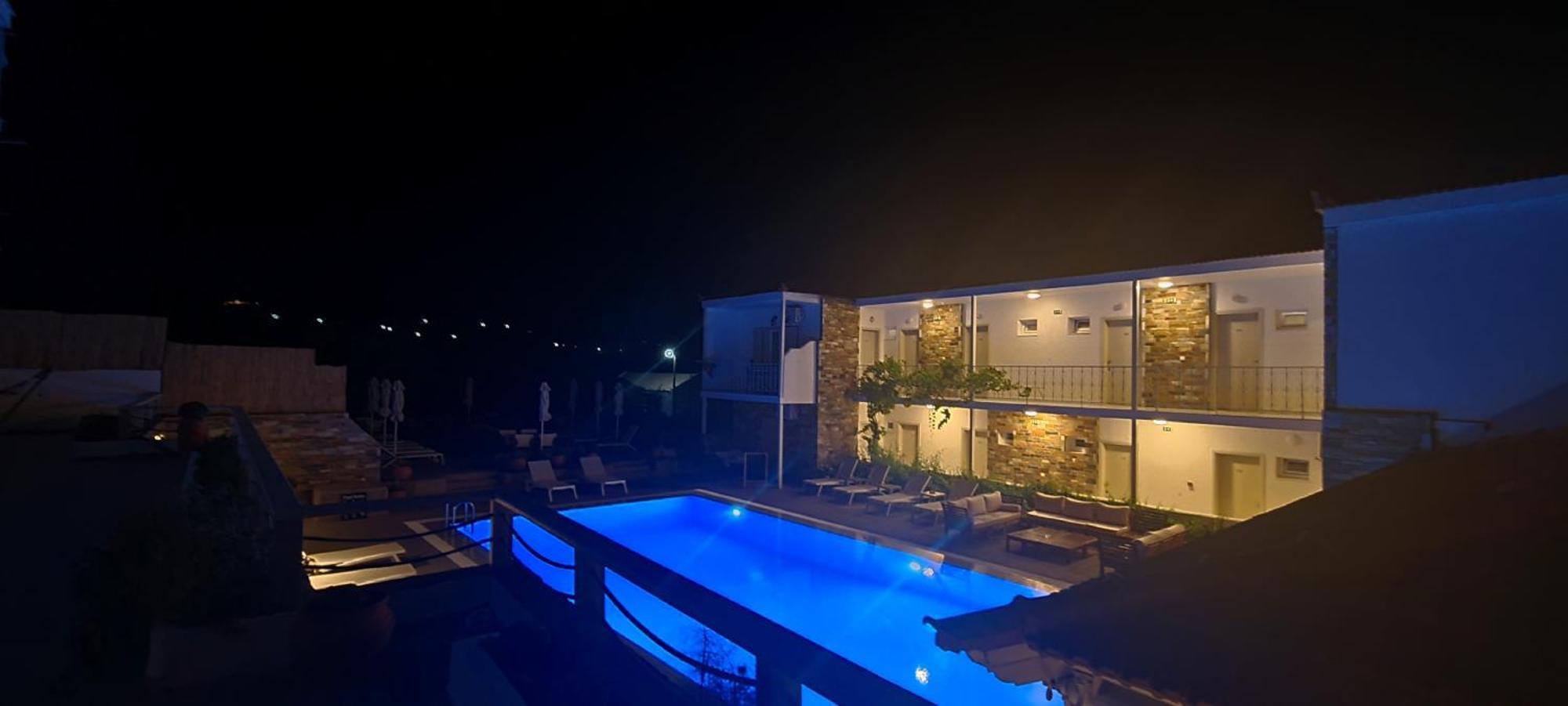 Hotel Nereides 파티티리 외부 사진