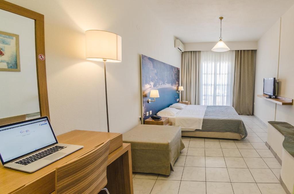 Hotel Nereides 파티티리 객실 사진