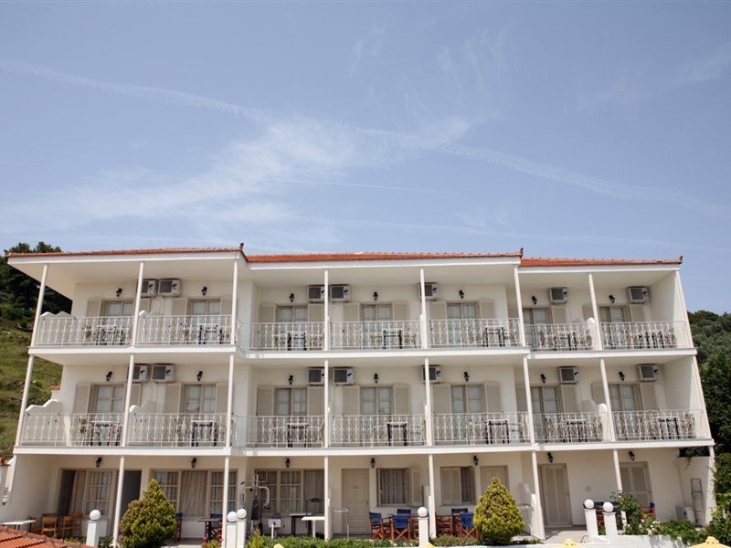 Hotel Nereides 파티티리 외부 사진